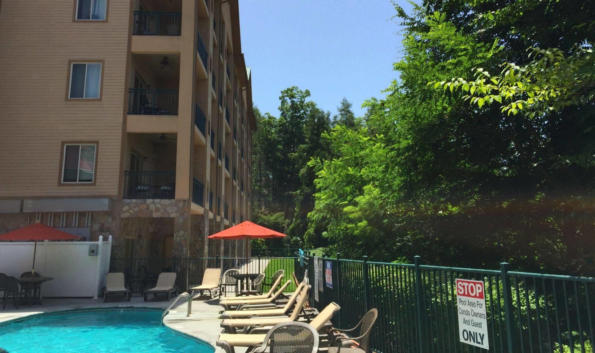 Summit Manor Condominiums Gatlinburg Ngoại thất bức ảnh